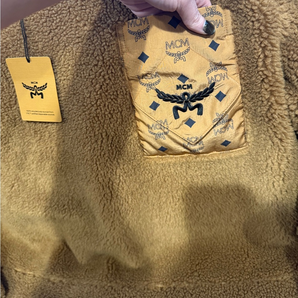 🔥24HR SALE🔥 NWT mcm monogram-pocket fleece sweatshirt - Picture 7 of 9